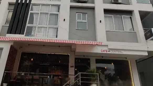 Cafe Central