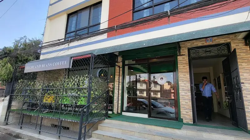 Golden Pine Cafe