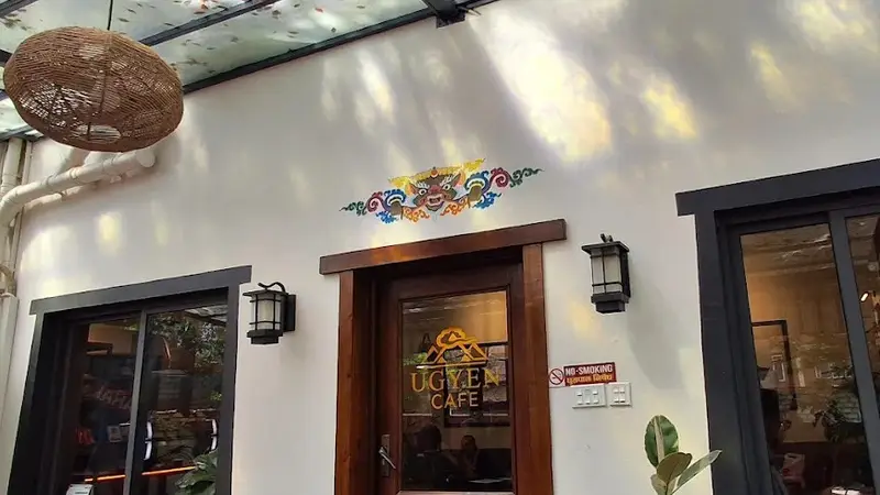 Ugyen cafe